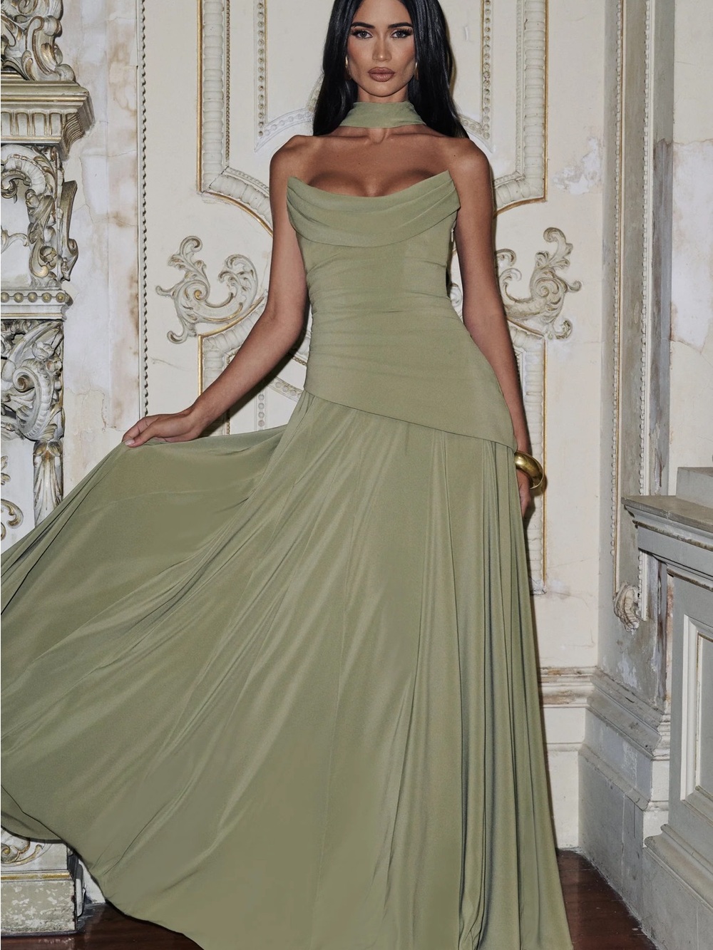 Elegant Olive Maxi Dress with Choker Neckline - Picture 3 of 7